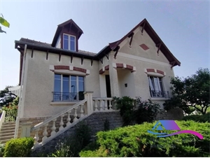 maison-villa à la vente -   18370  CHATEAUMEILLANT, surface 135 m2 vente maison-villa - APR684927